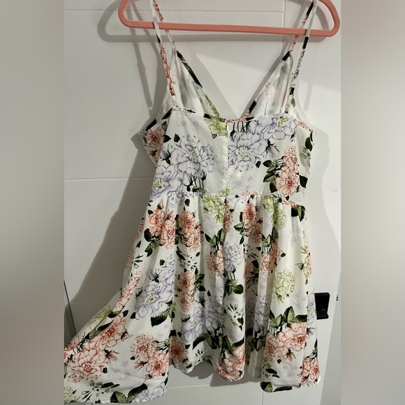 SHEIN White Floral Mini Dress - Picture 4 of 4